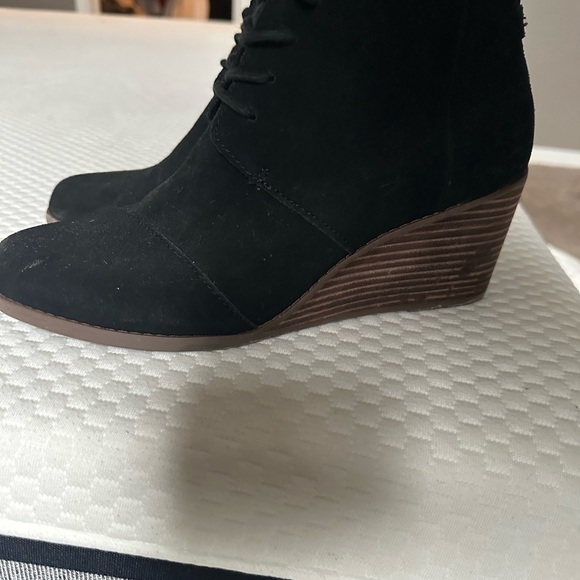 Toms booties - Picture 4 of 6